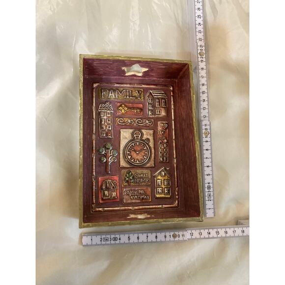 Handcrafted Small Box - Picture 4 of 5